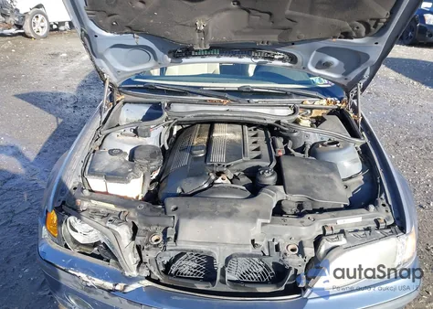 2002 BMW 330I из США, поврежденный, VIN WBAEV534X2KM16662